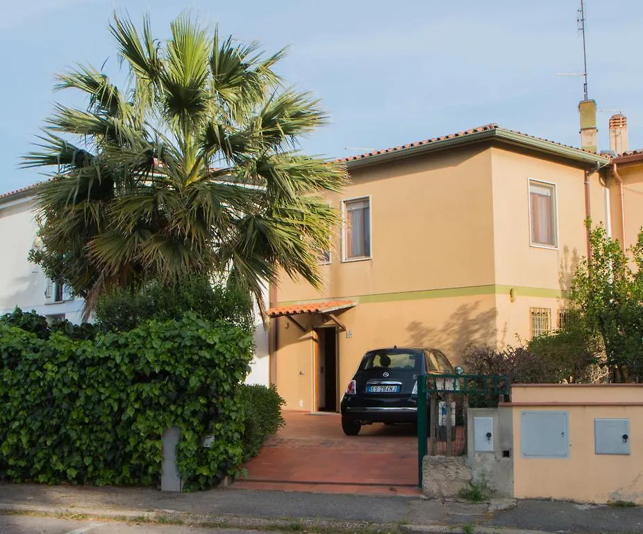 49Starfish Holiday Home Cagliari 0*,  Italia